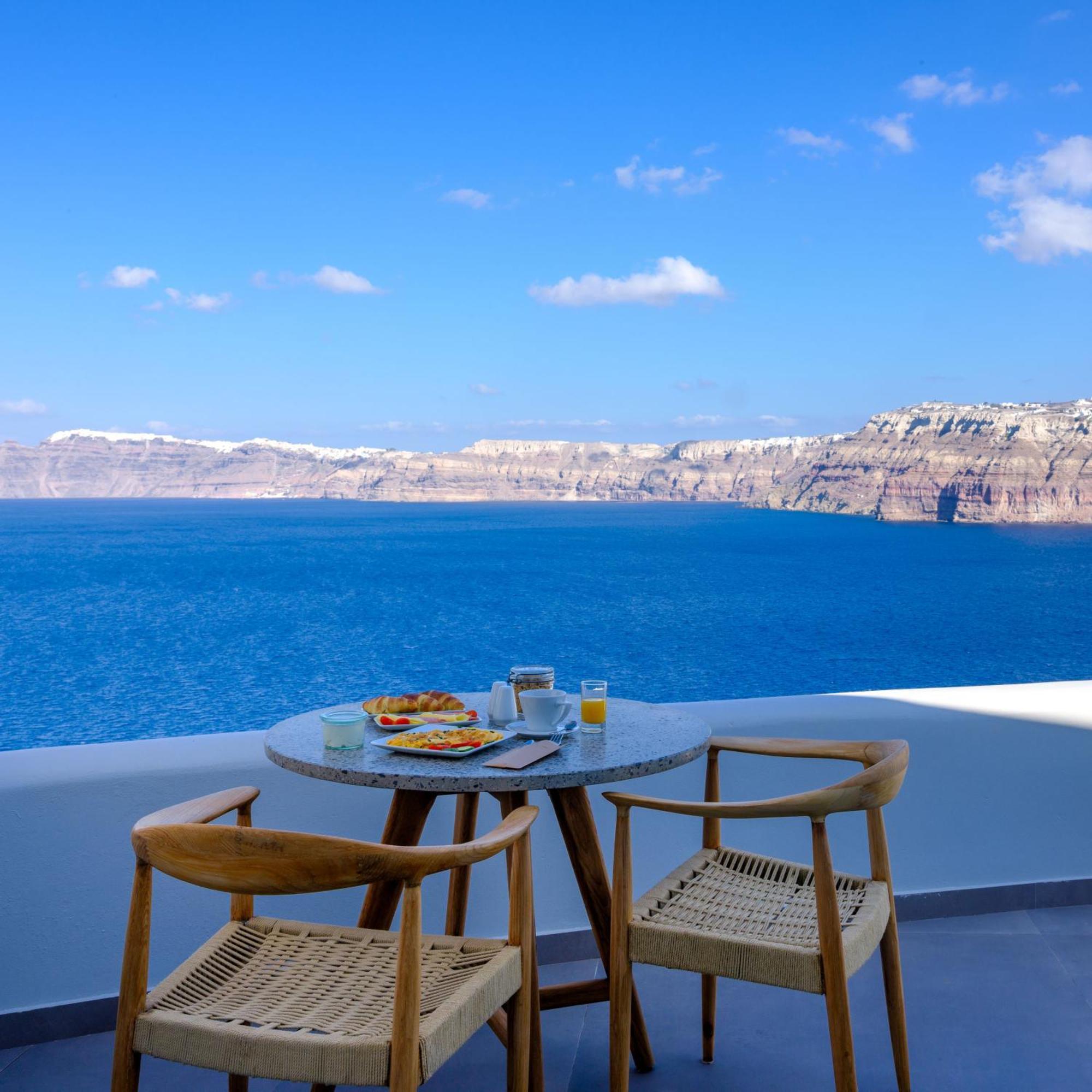 Neptune Luxury Suites Akrotiri  Exterior photo