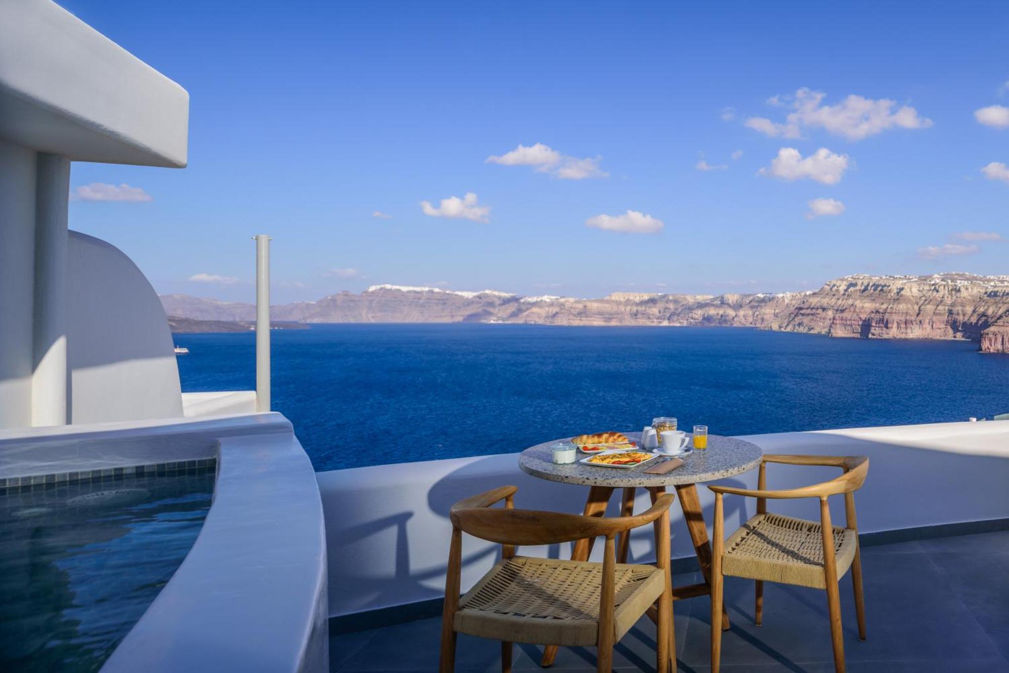 Neptune Luxury Suites Akrotiri  Exterior photo