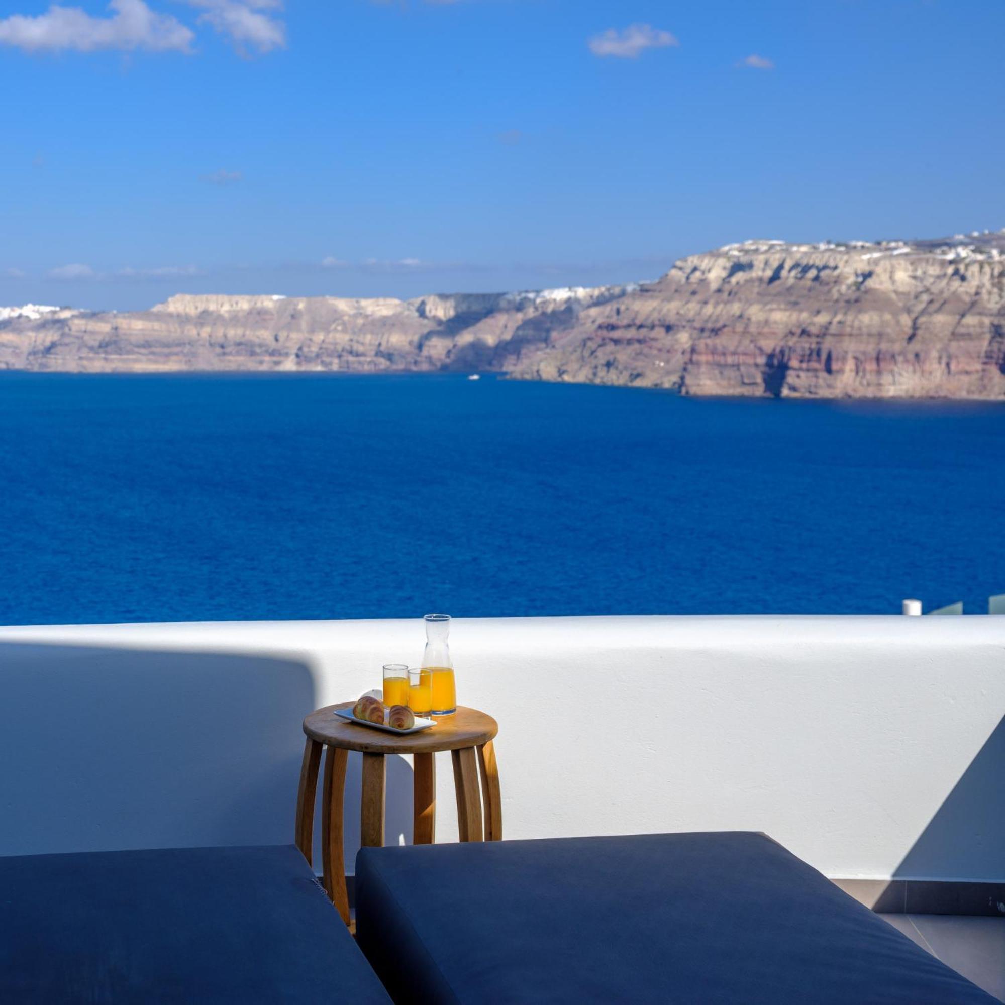 Neptune Luxury Suites Akrotiri  Exterior photo