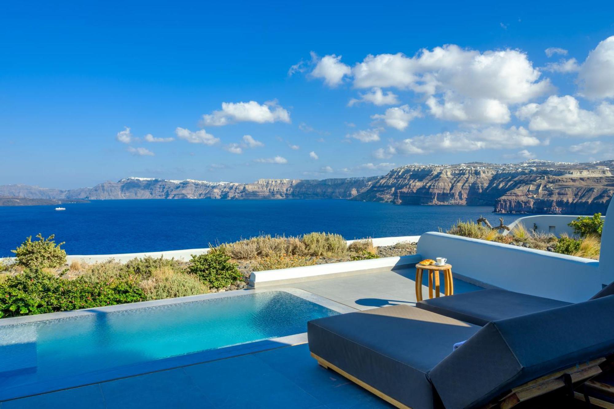 Neptune Luxury Suites Akrotiri  Exterior photo