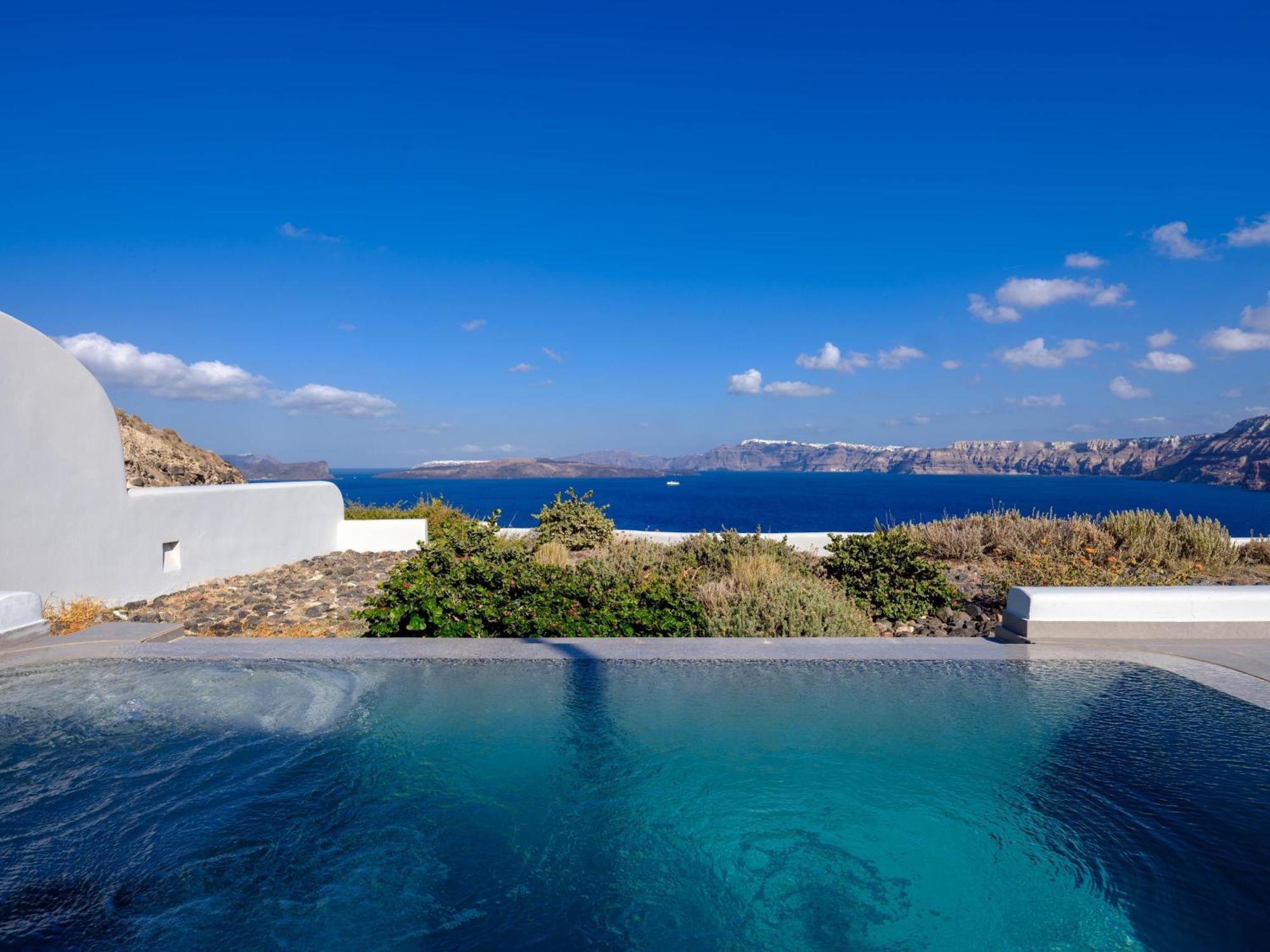 Neptune Luxury Suites Akrotiri  Exterior photo