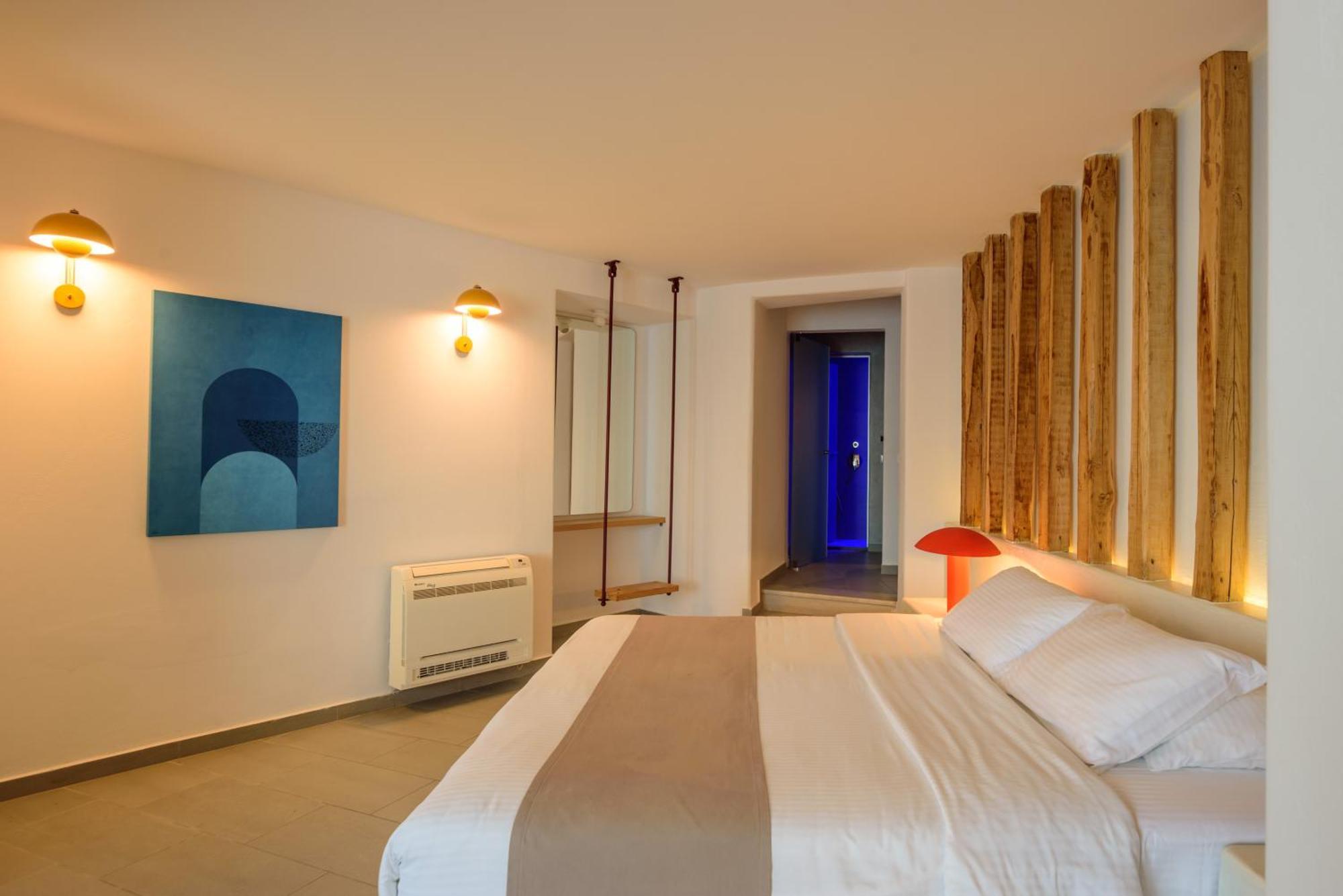 Neptune Luxury Suites Akrotiri  Exterior photo